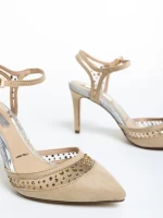 Saanvi bézs női szandál, textil anyagból készült