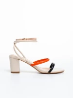 Malayah bézs női szandál, műbőrből készült