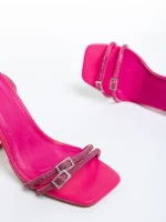 Edelmira fukszia női szandál, műbőrből készült