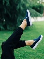 Lorinda sötétkék, női sport cipő, textil anyagból