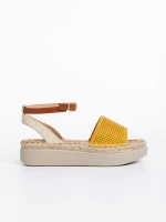 Lainie sárga, női szandál ökológiai bőrből és textil anyagból