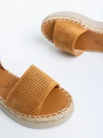 Lainie tevebarna, női szandál ökológiai bőrből és textil anyagból