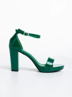 Disha zöld, női szandál, lakkozott ökológiai bőrből