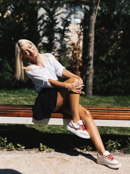 Samya fehér és aranyszínű női sport cipő  ökológiai bőrből