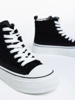 Yustina fekete női tornacipő textil anyagból