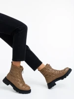 Katarina világos barna, női bokacsizma, ökológiai bőrből