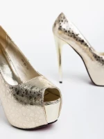 Granya aranyszínű, női magassarkú cipő, ökológiai bőrből