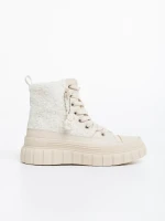 Chyna bézs női tornacipő textil anyagból