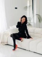 Secilia piros, magassarkú cipő, textil anyagból