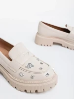 Meridel bézs női félcipő ökológiai bőrből