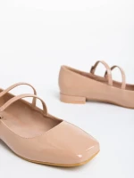 Zipora bézs női félcipő lakkozott ökológiai bőrből