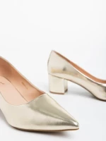 Kaz aranyszínű női cipő ökológiai bőrből