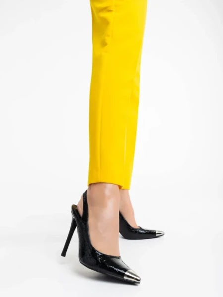 Sheyla fekete női magassarkú cipő lakkozott ökológiai bőrből