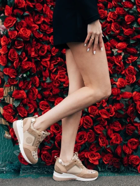 Tyrina tevebarna női sport cipő ökológiai bőrből