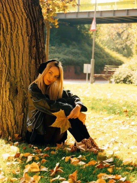 Ravenna khaki női sport cipő textil anyagból és ökológiai bőrből