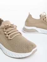 Amal bézs férfi sport cipő textil anyagból