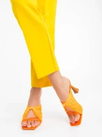 Shamyla narancssárga női klumpa ökológiai bőrből és textil anyagból