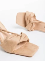 Shadia nude női szandál textil anyagból