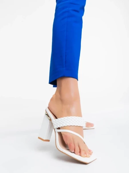 Sabira fehér női klumpa ökológiai bőrből