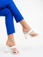 Sabira fehér női klumpa ökológiai bőrből