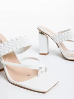 Sabira fehér női klumpa ökológiai bőrből