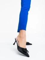 Shenay fekete női klumpa textil anyagból