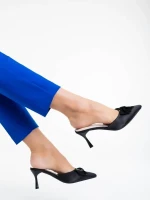 Shenay fekete női klumpa textil anyagból