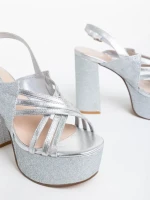 Tasnim ezüstszínű női  szandál ökológiai bőrből