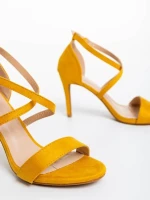 Oksana sárga női szandál textil anyagból