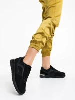 Laraine fekete női sportcipő textil anyagból