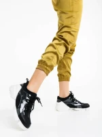 Sonia fekete női sportcipő textil anyagaból