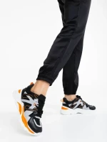 Gapo fekete női sportcipő textil anyagaból és ökológiai bőrből