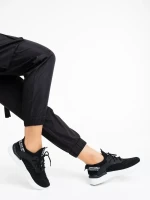 Louane fekete női sportcipő textil anyagból