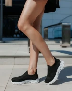 Iazmin fekete női sportcipő textil anyagból