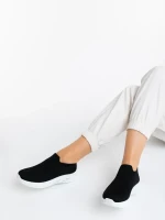 Iazmin fekete női sportcipő textil anyagból