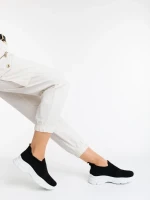 Sakura fekete női sportcipő textil anyagból