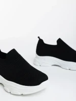 Sakura fekete női sportcipő textil anyagból