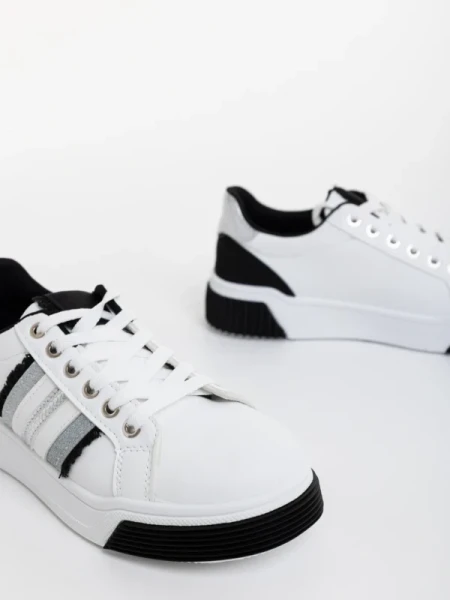 Pricilla fekete női sportcipő ökológiai bőrből