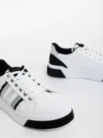 Pricilla fekete női sportcipő ökológiai bőrből