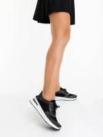 Kurika fekete női sportcipő textil anygaból
