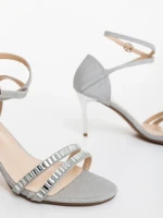 Galina ezüstszinű női szandál textil anygaból