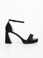 Islara fekete női szandál textil anygaból