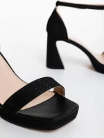 Islara fekete női szandál textil anygaból