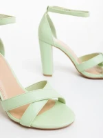 Issori zöld női szandál ökológiai bőrből