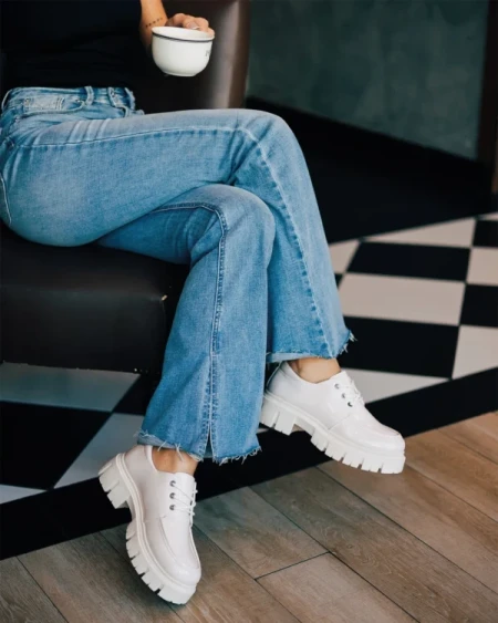 Honami bézs női félcipő lakkozott ökológiai bőrből