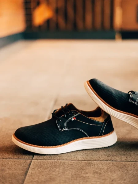 Alonso fekete férfi sportcipő ökológiai bőrből