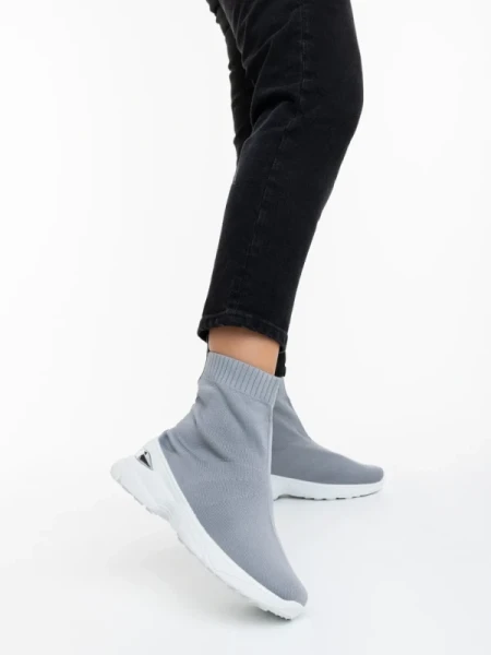 Verlana szürke női sportcipő textil anyagból