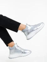 Varava aranyszinű női sportcipő textil anyagból és szintetikus anyagból