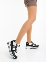 Agilica fekete fehér női sportcipő ökológiai bőrből és textil anyagból