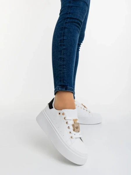 Amazera fekete női sportcipő ökológiai bőrből